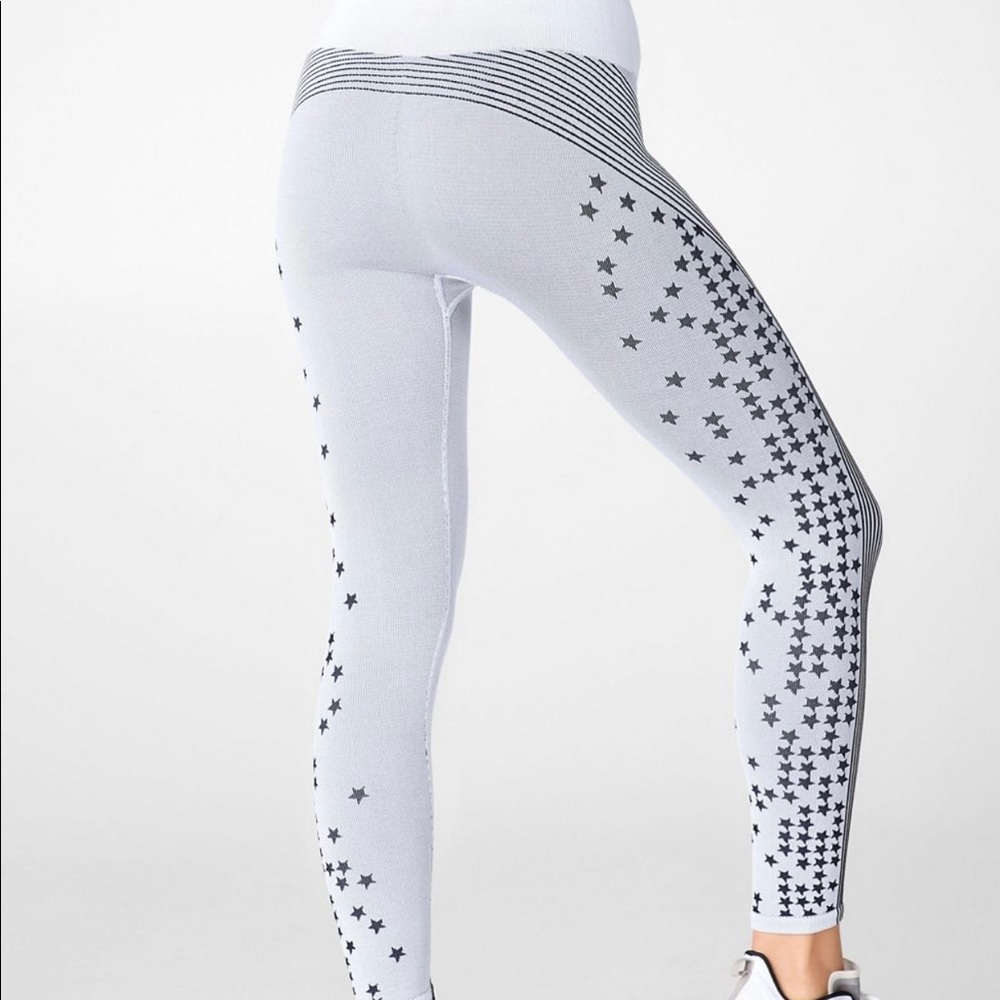 Fabletics Size Large Two Piece Set Nwot - image 1